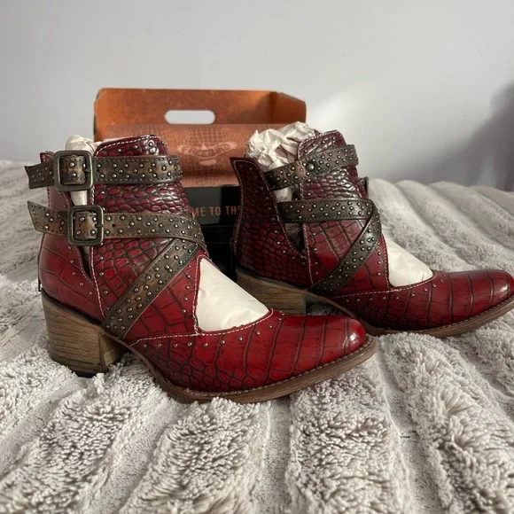 Freebird Red Croco Saphire Ankle Booties size 8 - Picture 3 of 9